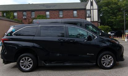 Comfortable group transportation for family outings
